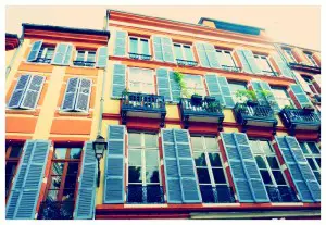 Toulouse cobbled street building exterior