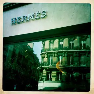 Paris Shopping Sant Germain des Pres Hermes Concept store