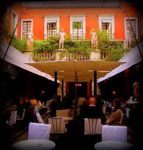 Paris France bar nightlife hotel coste restaurant courtyard
