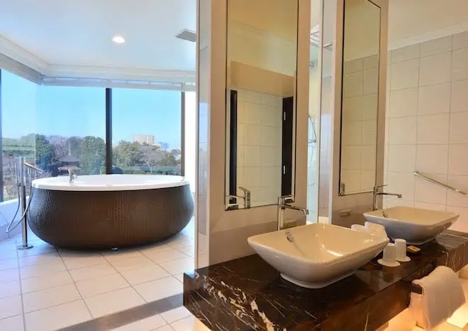 luxury bathroom chinzanso hotel