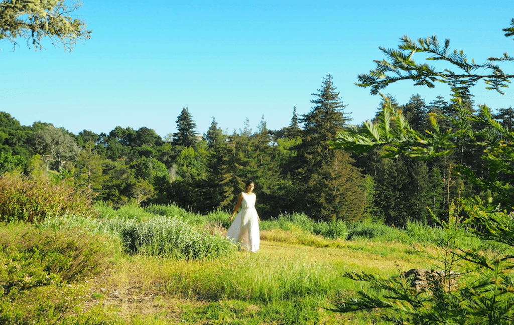 What to wear in Big Sur fashion style Traveller