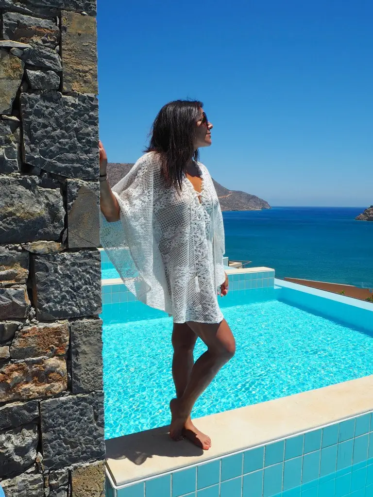 The Style Traveller what to wear in crete