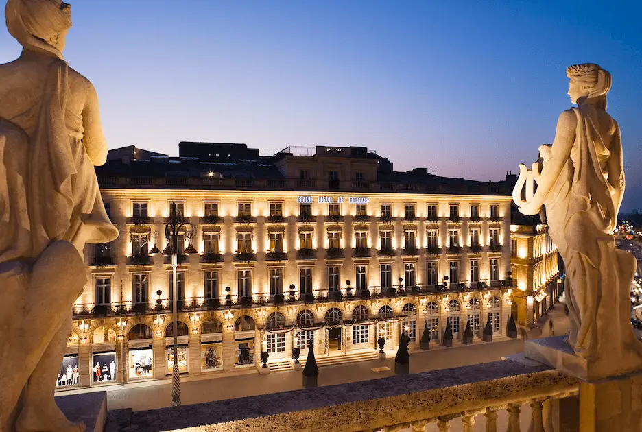 Grand Hotel de Bordeaux Intercontinental night