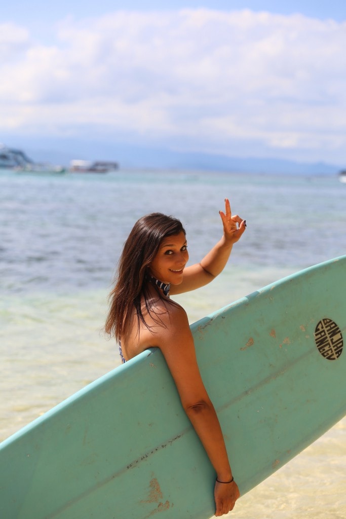 lembongen beach surf sistas surf yoga bali retreat bonnie rakhit style traveller