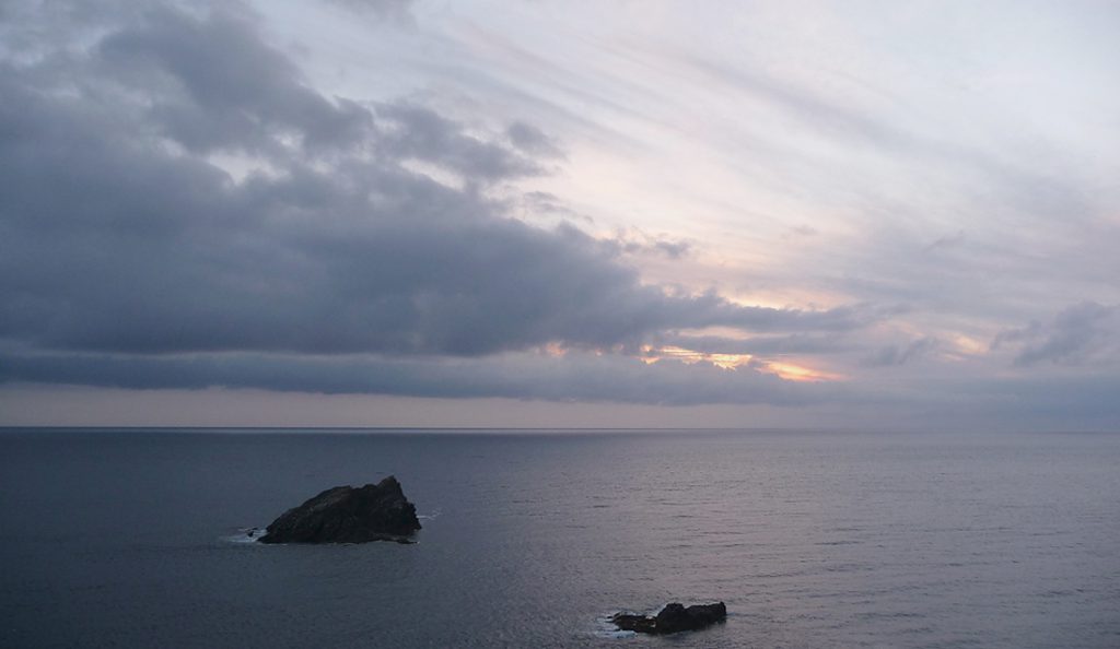  view-of-rock-beach-cornwall-from-watergate-bay-hote