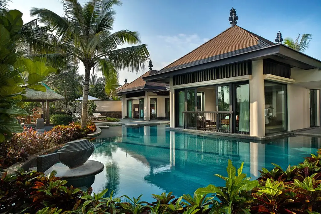 Raffles Hainan luxury hotel china pool suite