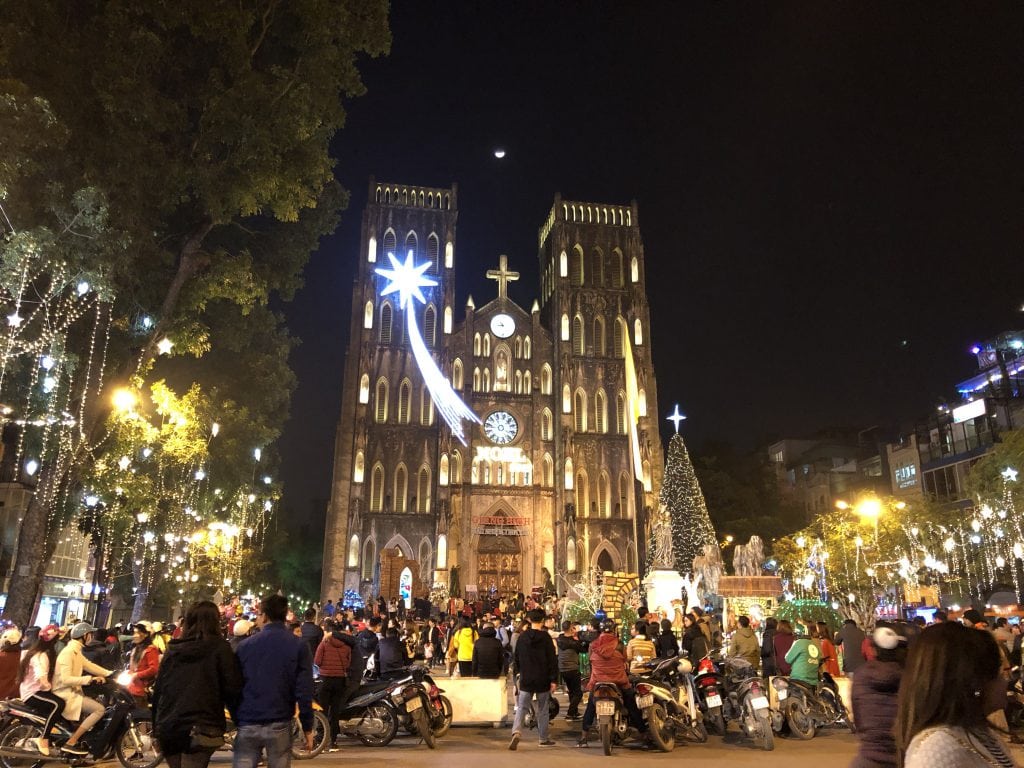 Hanoi night market fake bags church