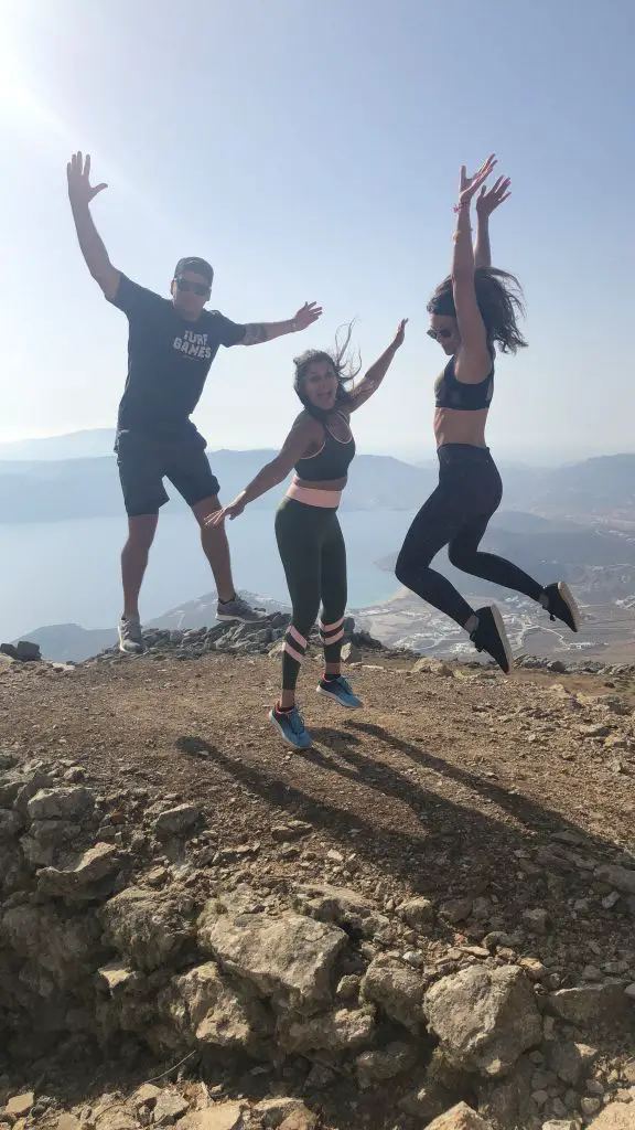 Bonnie Rakhit helios retreats hike schedule with Yoga Alchemy and The method man trainer