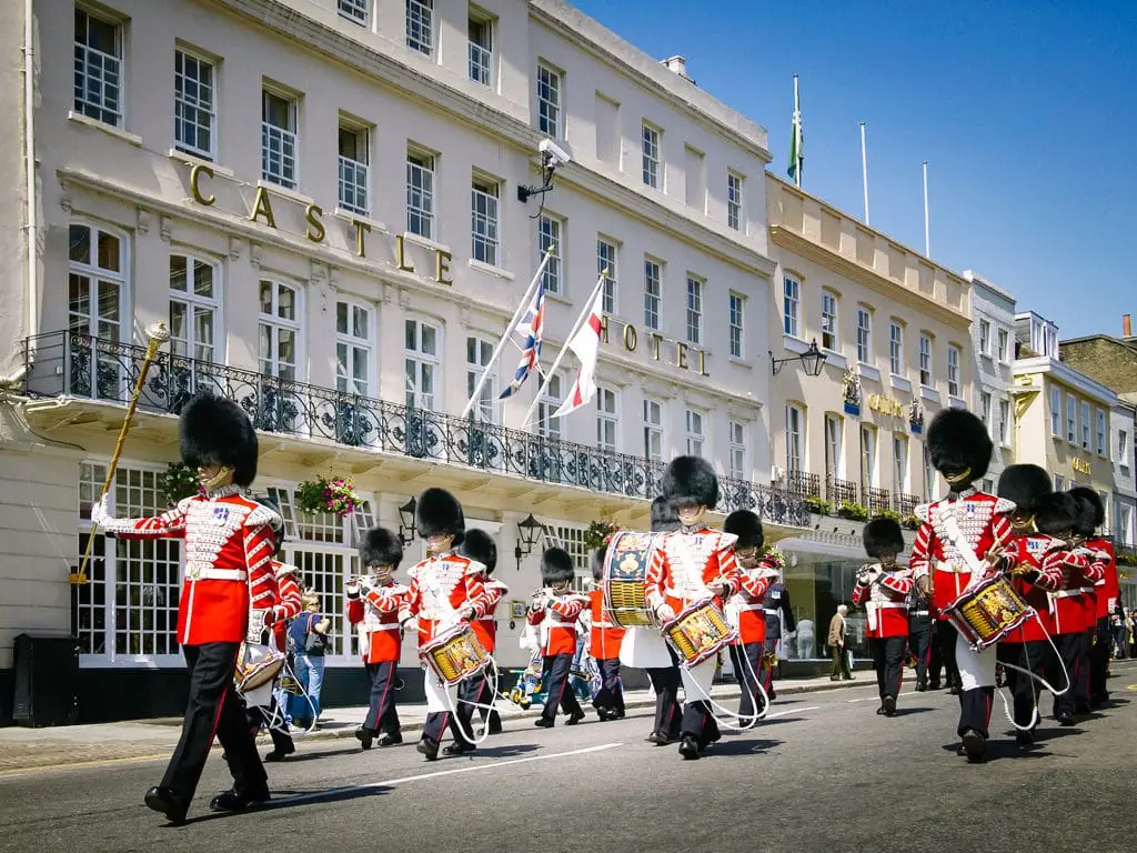MGallery sofitel Windsor Castle hotel changing of the guard Mini Adventure Uk 