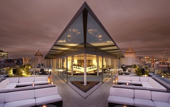 radio-rooftop-bar-me-hotel-londonThe Style traveller