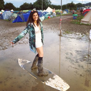Mud bath glastonbury 2016 The Style traveller Bonnie