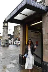 Bonnie Rakhit style traveller Amex shop small Clapham tube station