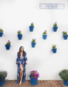 Style traveller Bonnie Rakhit where to stay luxury Marbella Bonnie Rakhit flower pot wall
