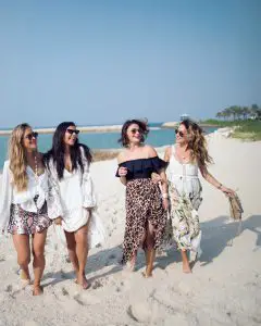 Bonnie Rakhit style traveller with whitneys wonderland, maja malnar, elena sandor sex and the city girls holiday to Bahrain