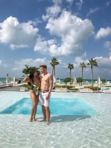 travel couple Bonnie Rakhit style traveller Nikki beach hotel best dubai hotels