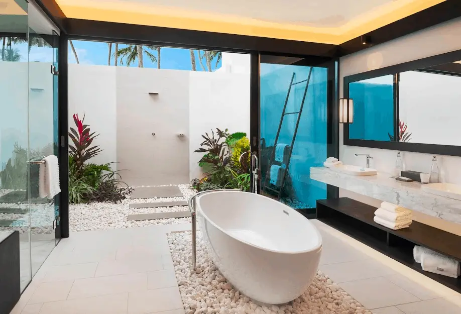 Cool tropical outdoor bathrooms Westin maldives 
