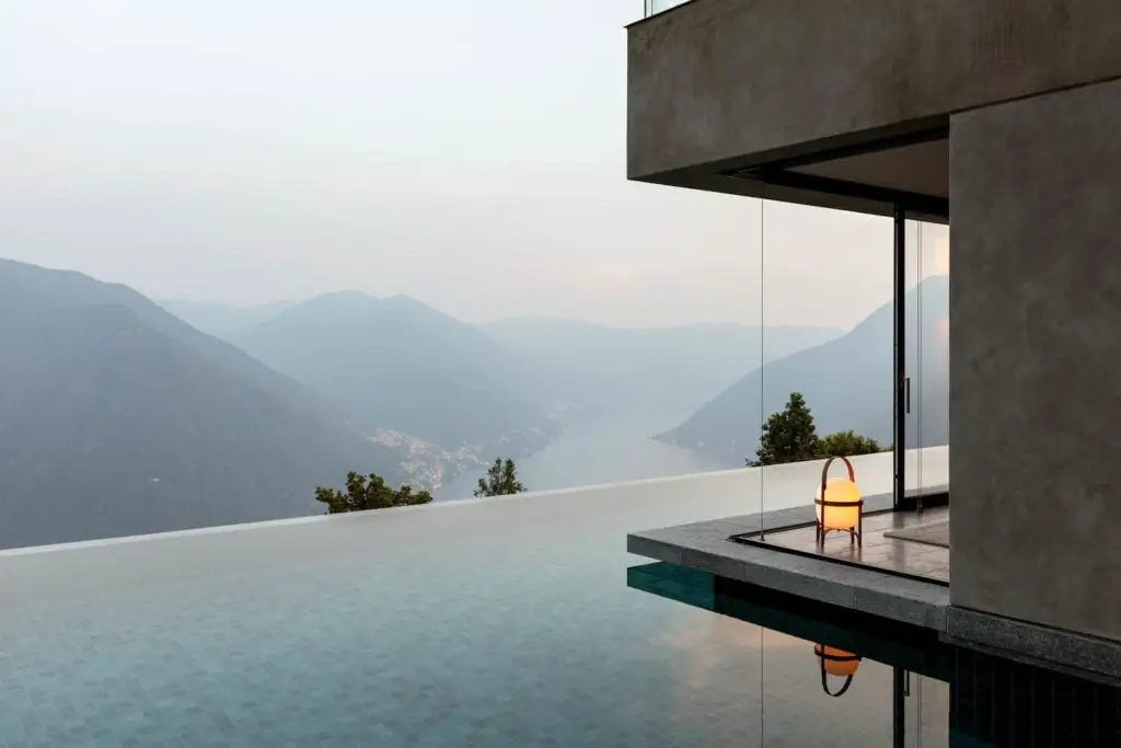 aquila-reale-luxury-villa-rental-como-lake-beautiful properties