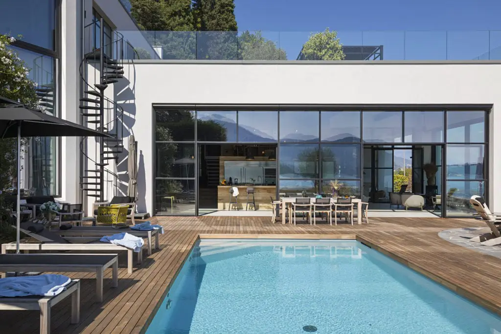 il-cantiere-luxury-contemporary-villa-griante-lake-como-stunning luxury rentals