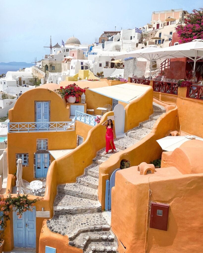 Amoudi bay orange houses Bonnie rakhit insta locations guide santorini