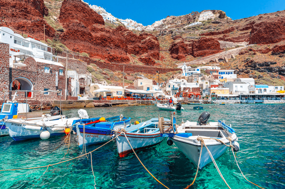 Amoudi Bay photographed by NikArt photography