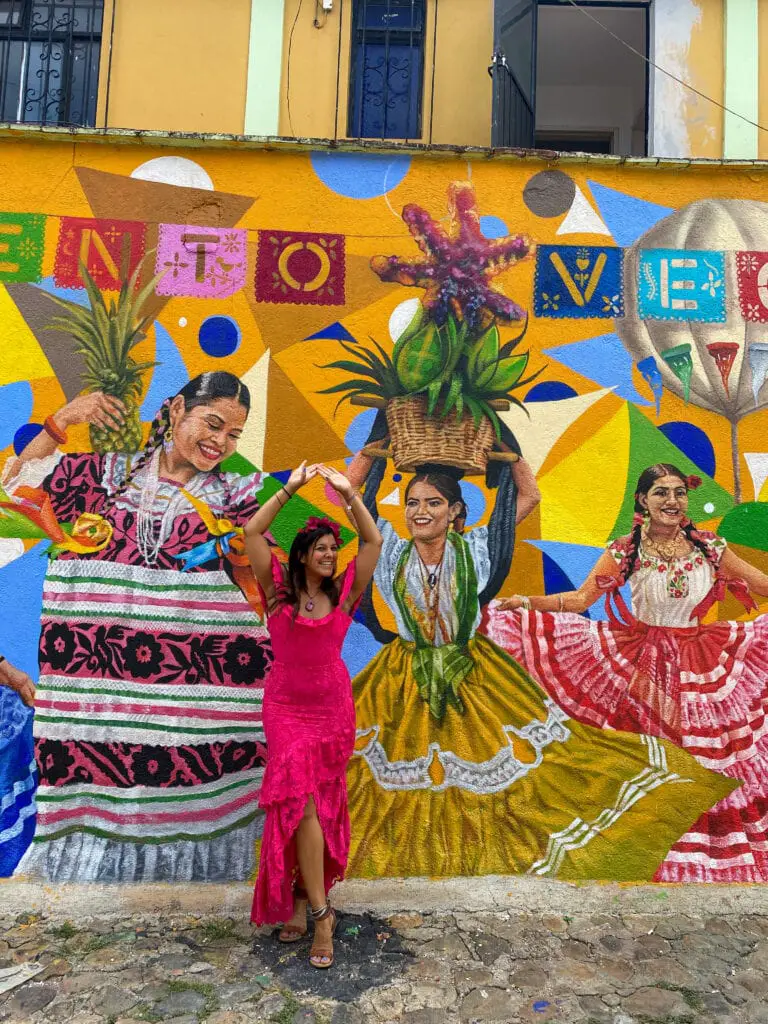 Oaxaca art tour Bonnie Rakhit street murals
