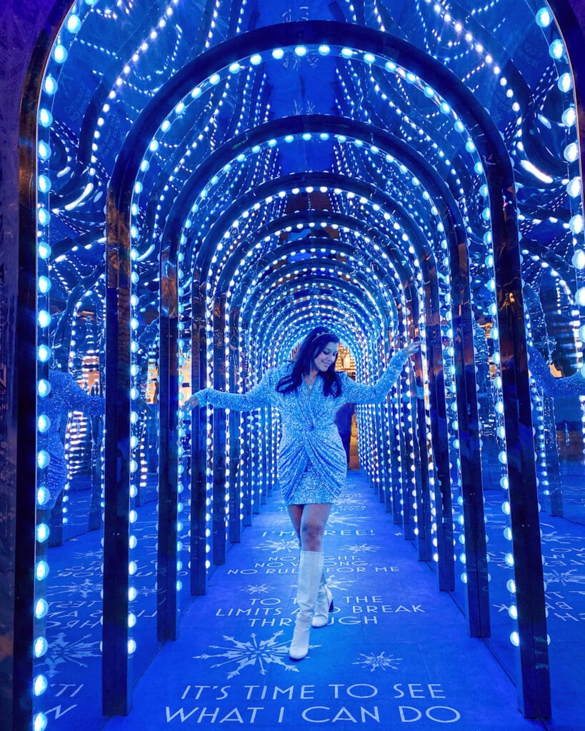 Covent garden infinity tunnel xmas lights Bonnie Rakhit